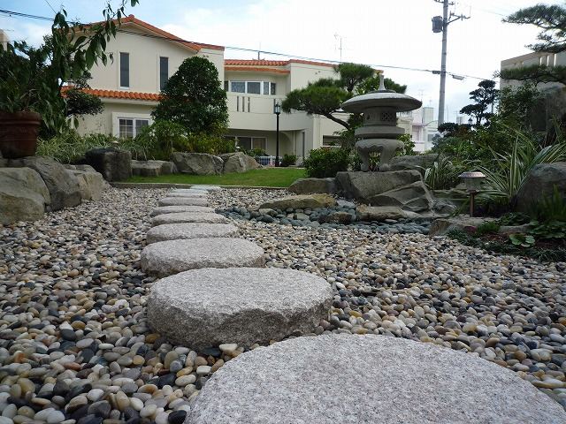 沖縄市　K氏邸　和風ロックガーデン