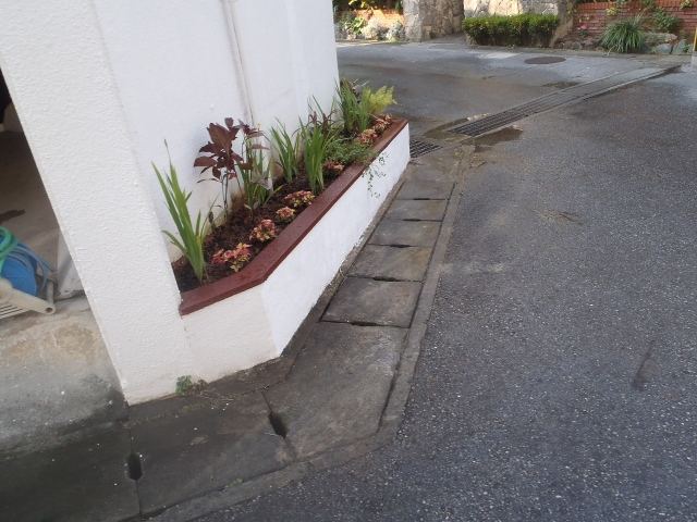 那覇市　N氏邸　ブロック補修・芝張の写真