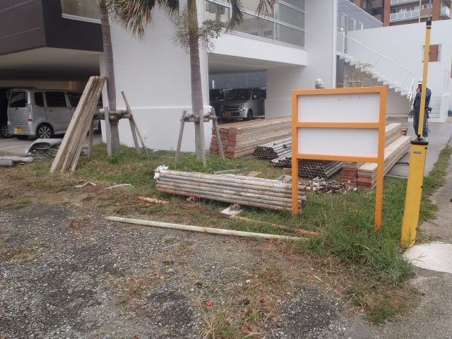 宜野湾市　O事務所様　人工芝設置の写真