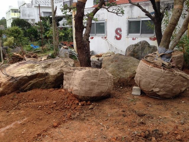 中城村　T氏邸　造園工事（前編）の写真