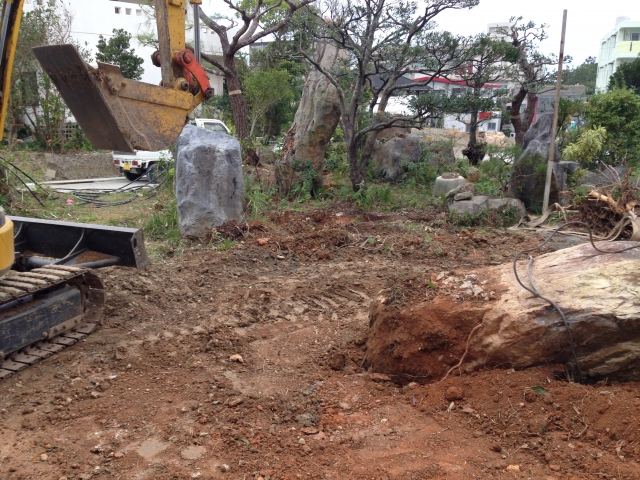 中城村　T氏邸　造園工事（前編）の写真