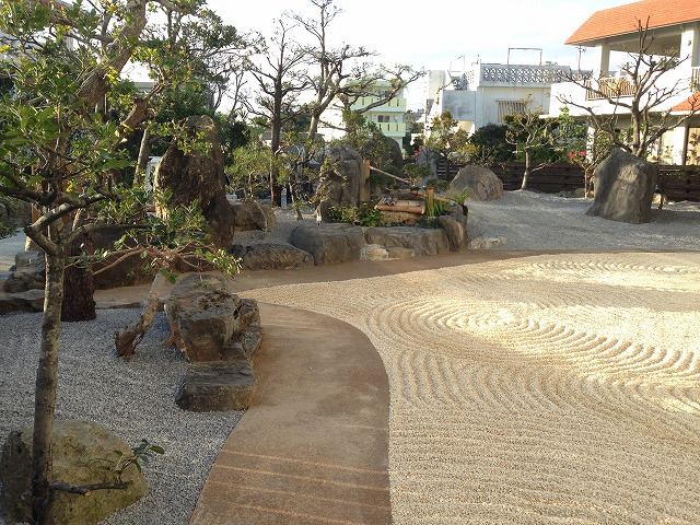 中城村　T氏邸　造園工事（完成編）の写真