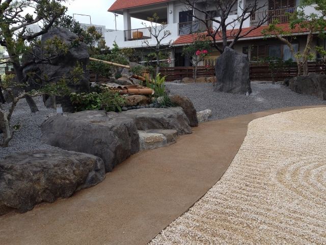 中城村　T氏邸　造園工事（完成編）の写真